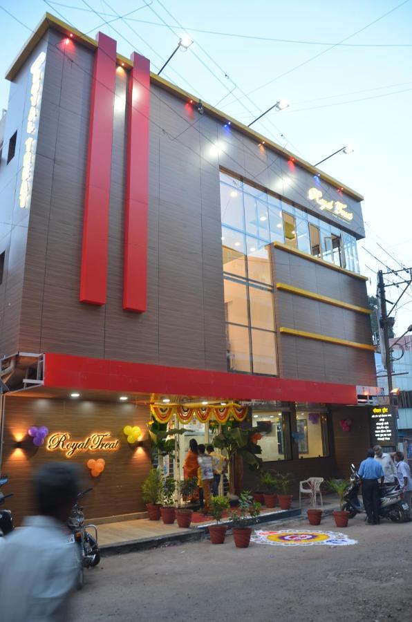 Hotel Royal Treat Kolhapur Exterior photo